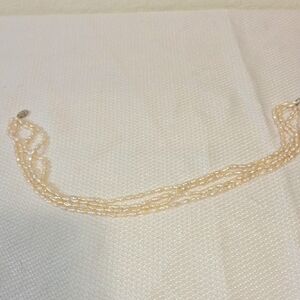 Elegant Pearl Necklace